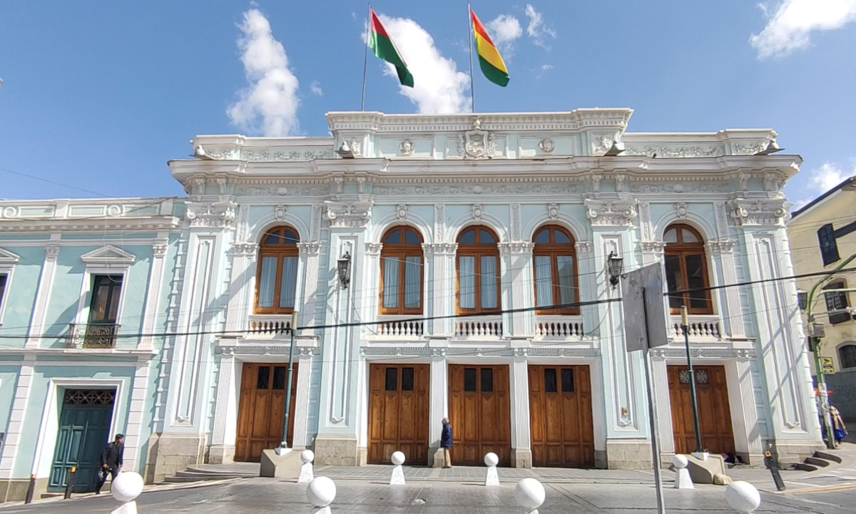 Teatro Municipal Alberto Saavedra Pérez