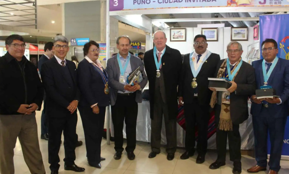 Delegación Peruana FILEA 